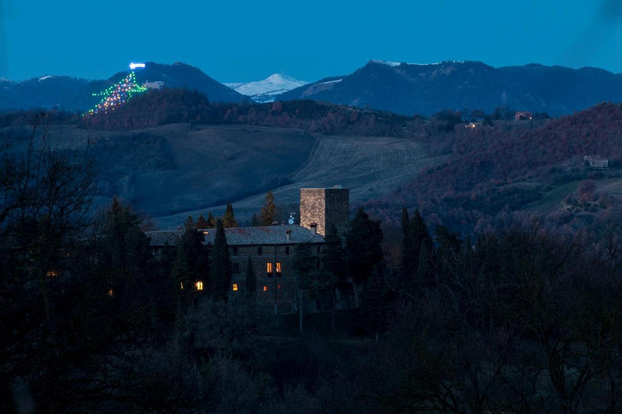 Hotel Castello Di Petroia Dimora D'Epoca Gubbio Exterior foto